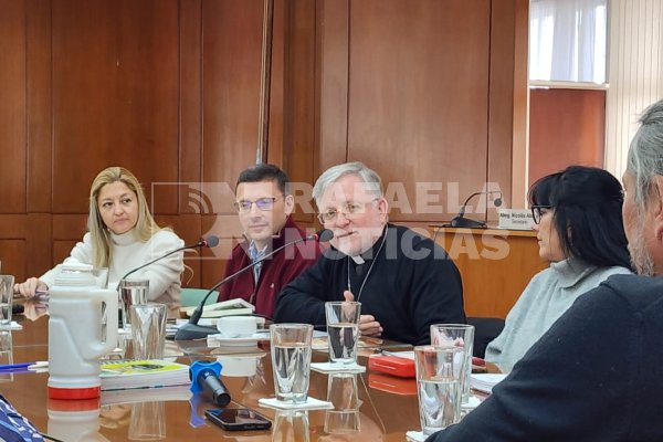 En visita al Concejo, el obispo Torres advirtió sobre la necesidad de "nuevos liderazgos en este cambio de época"