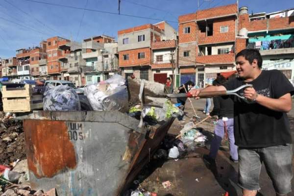 Juventud en crisis: un informe revela que 6 de cada 10 adolescentes son pobres en Argentina