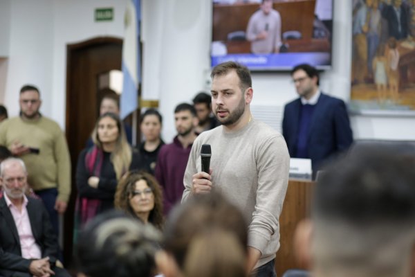 El Concejo reconoció a Luciano De Cecco