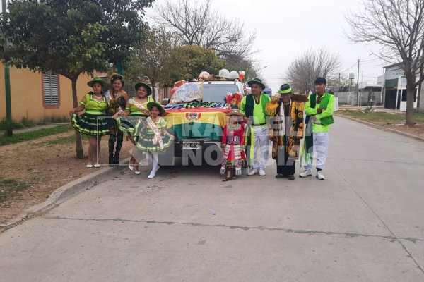 Devoción, tradición y alegría de la comunidad boliviana en Rafaela: "Estamos agradecidos a la Argentina por las oportunidades"