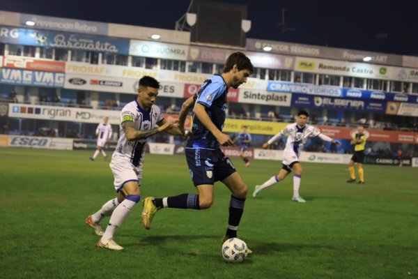 Atlético cayó ante Almagro en el Monumental