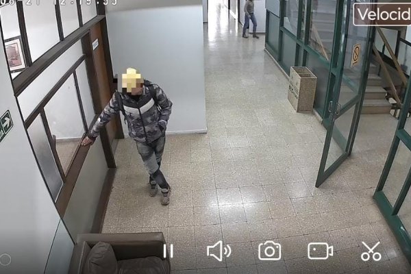 Lo buscaban por un robo y terminó siendo detenido en la puerta de la Intendencia