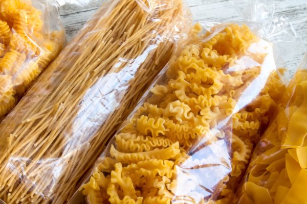 ¡Atención celíacos! La ANMAT prohibió una marca de fideos en todo el país