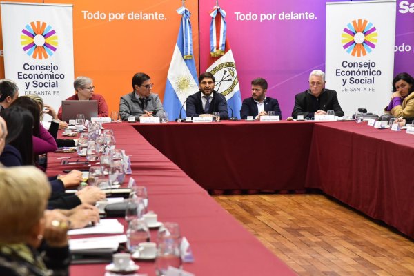 Pullaro encabezó la segunda asamblea plenaria del Consejo Económico y Social