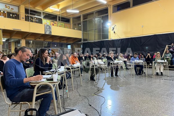 El Concejo sesionó a sala llena en la EEMPA N° 1007 ‘Libertad’ y declaró de interés su 50° aniversario