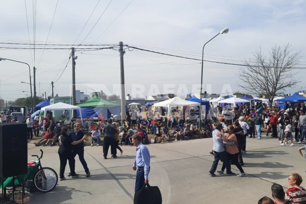 "Este aniversario encuentra al barrio con personas que tienen muchas ganas de trabajar"