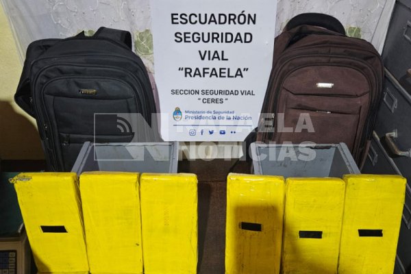 Condenan a dos bolivianos por transportar 12 kilos de cocaína