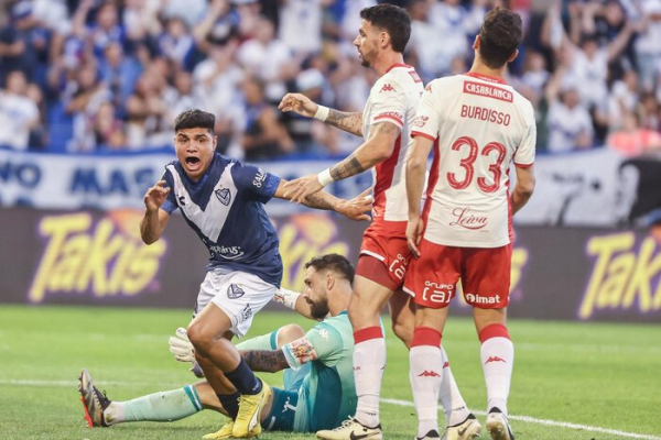 Vélez hizo los deberes y finalmente festejó el título en la Liga Profesional