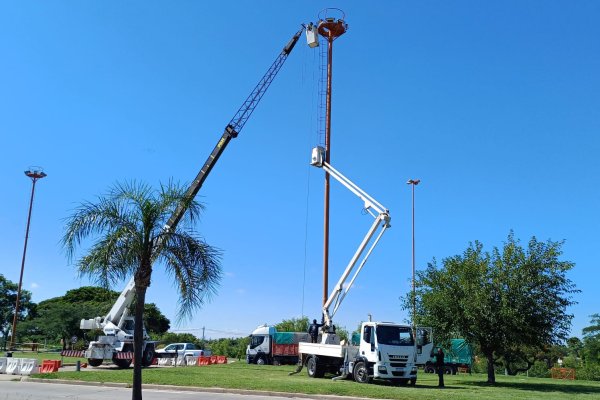 La Municipalidad comenzó con la reposición de luminarias en la ruta 168