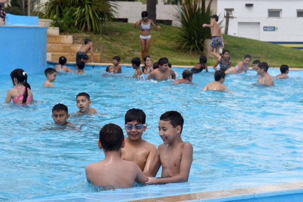 ¡Estalló el verano! Miles de niños disfrutarán de actividades especiales en enero en la provincia