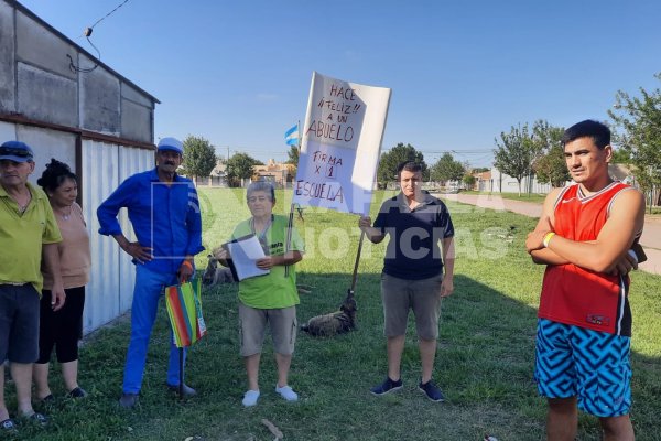 Escuela multinivel de barrio Mora: advierten que si no empieza la obra, el terreno volvería al Municipio