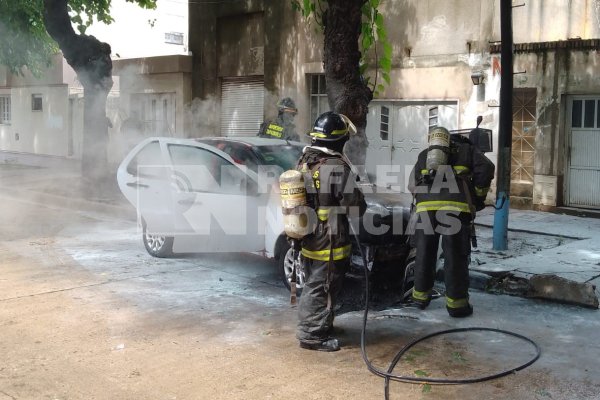 En dos meses, hubo 8 incendios de vehículos en Rafaela: ¿por qué suceden y cómo prevenirlos?