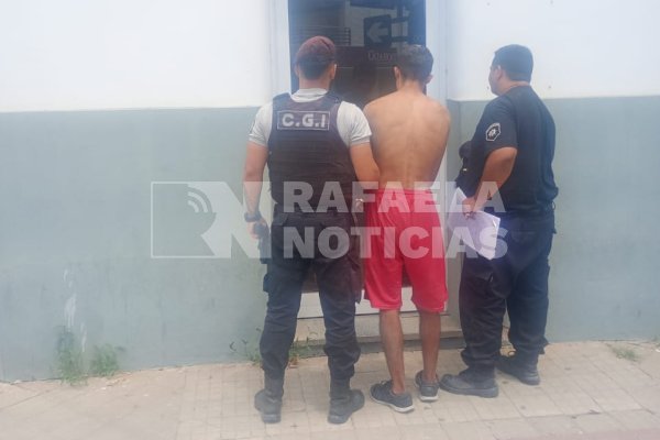 Persecución en barrio Zazpe: cayó un sujeto con pedido de captura