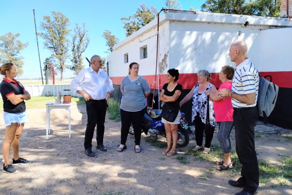 Calvo visitó las instalaciones del Zenón Pereyra Football Club