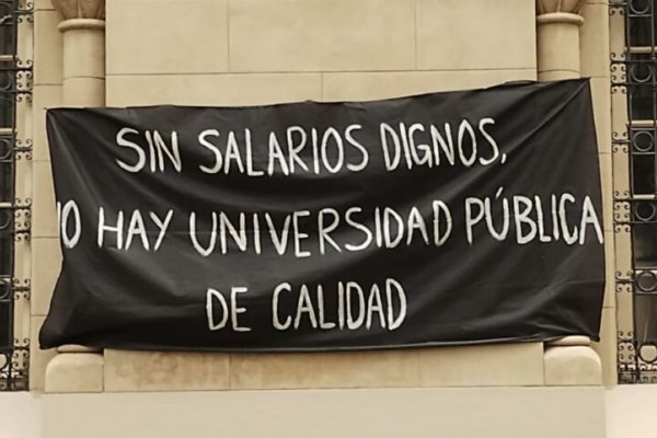 Docentes y no docentes universitarios anuncian paro de 48 horas