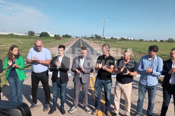 Inauguran las obras de pavimentación del Camino N° 6