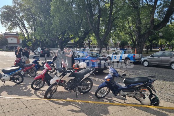 Otra vez un lavacoches: robó frente a la Plaza 25 de Mayo y la policía lo detuvo