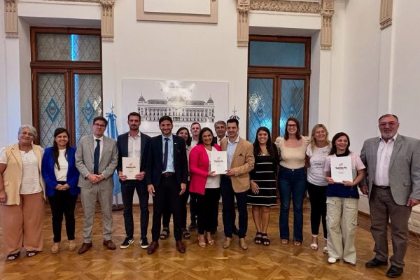 Programa mil aulas: firmaron convenio para obras en escuela humbertina